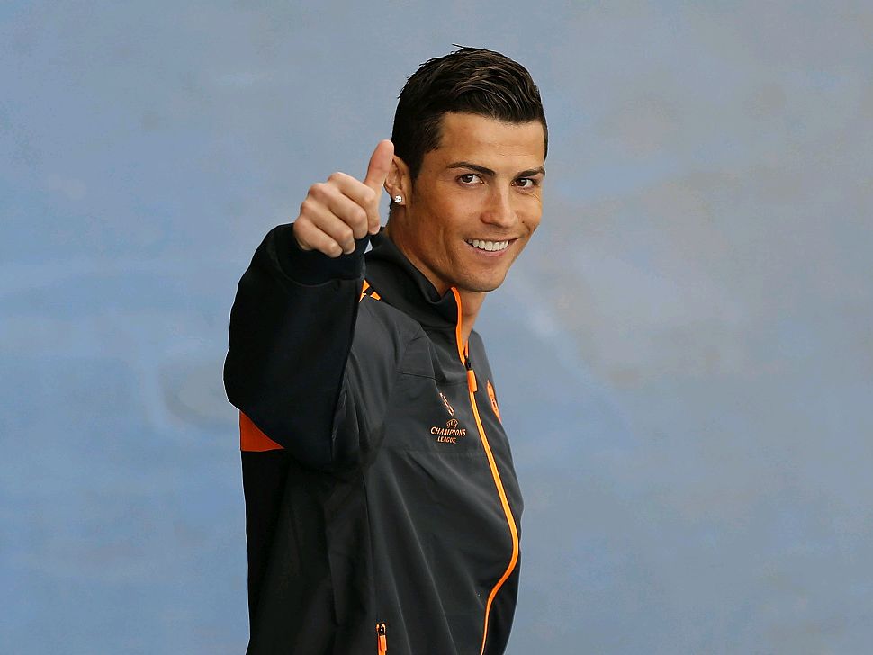 2025／26赛季英超：英超13轮最争气的当属曼联！水晶宫1-2曼联（英超2025／26赛季第13轮：曼联最给力，2-1力克水晶宫）