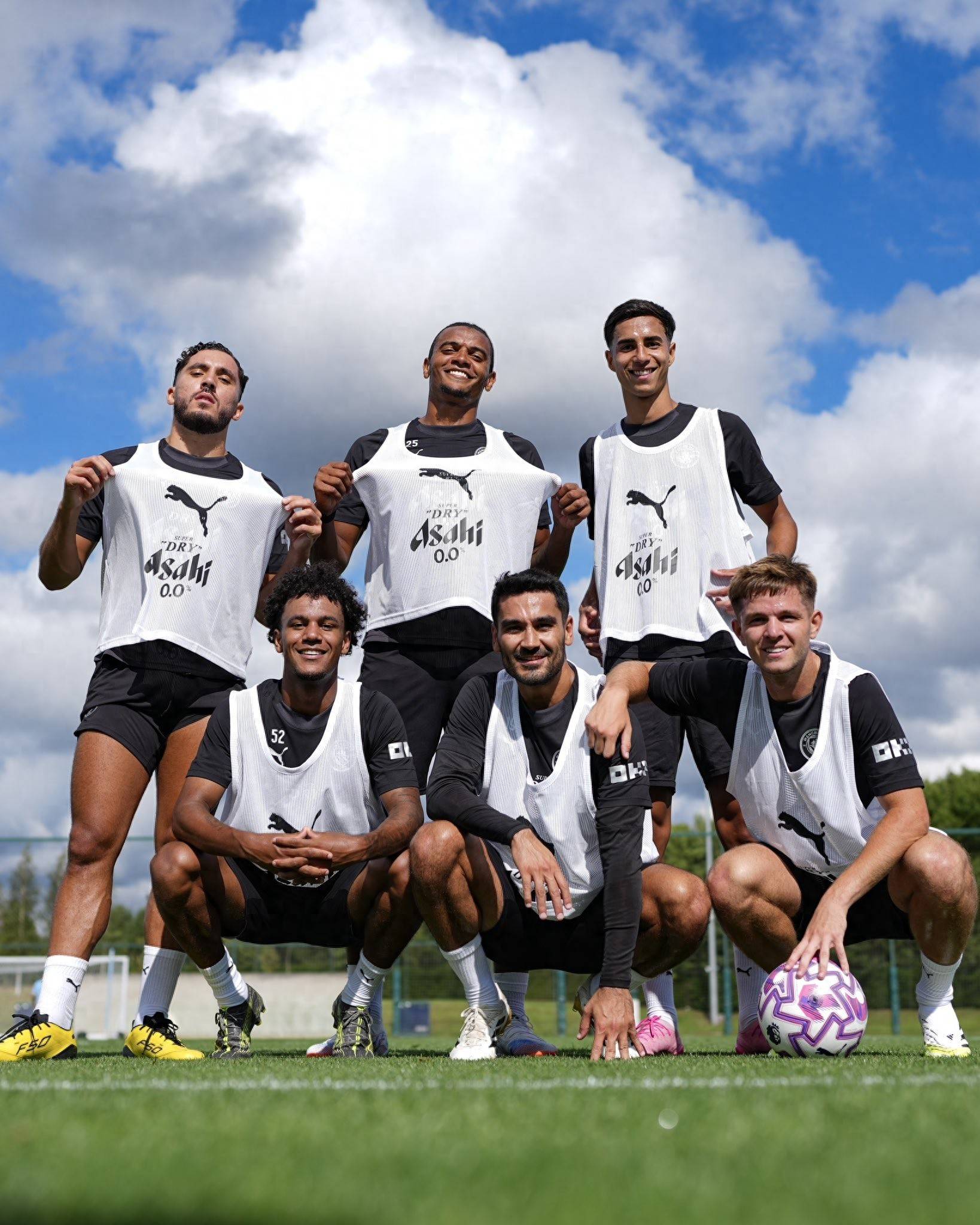 天生赢家，魔术师已以不同身份斩获包括篮球、足球和棒球共18座冠军（魔术师以多重身份横跨篮足棒，已揽18座冠军）