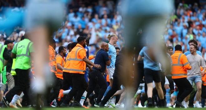 有没有一种感觉，25到26赛季欧联决赛，也许还会是英超内战（有种预感：25／26赛季欧联决赛或再上演英超内战）