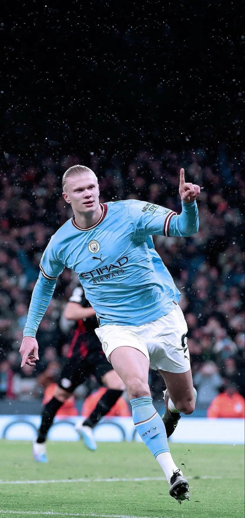 阿尔贝托：当时接到拉齐奥电话后，只考虑了五分钟就决定加盟（阿尔贝托：接到拉齐奥来电后，我仅用5分钟便拍板加盟）