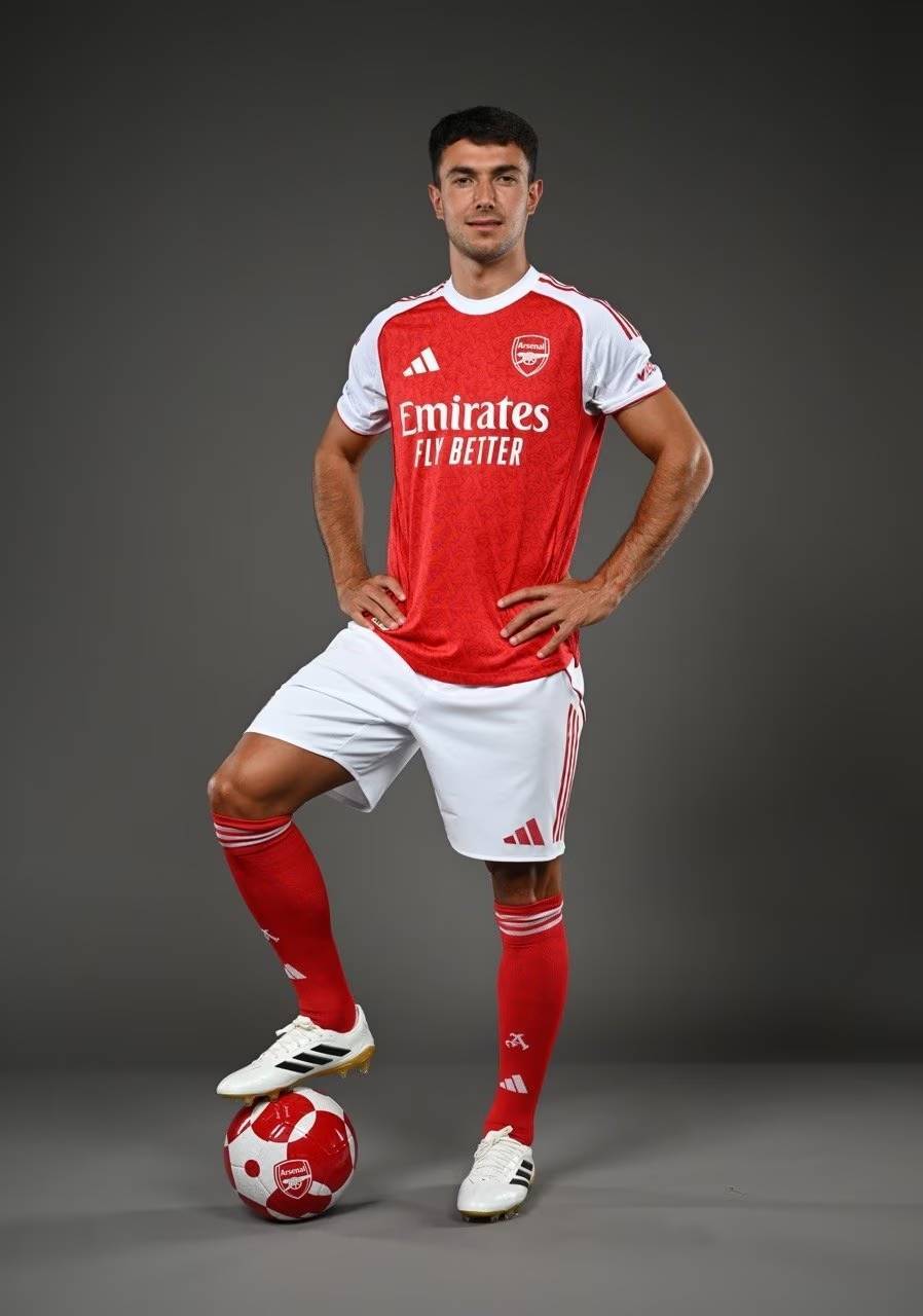 科莫利：尤文的DNA是胜利；足球书籍有些无聊我喜欢科学文章（科莫利：尤文骨子里是胜利基因；足球书太无聊，我更爱科学文章）