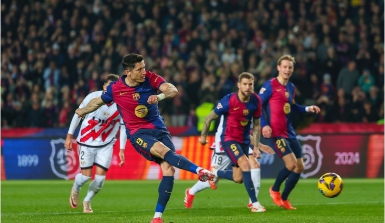 “200俱乐部”！里弗斯过去6场比赛场均33分5.8助攻