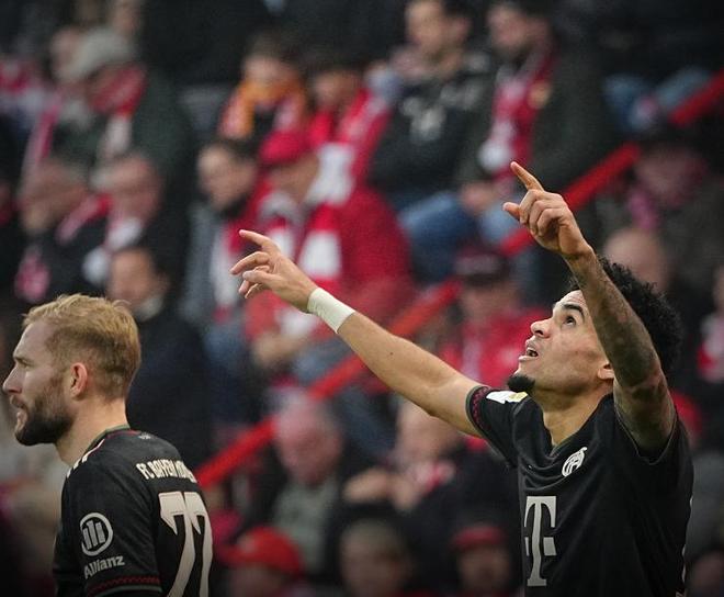 卡恩：近13个赛季德甲拜仁12次夺冠，从长远看这是不健康的（卡恩：拜仁近13季12冠，长期一家独大不利德甲健康）