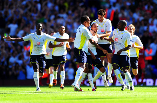 东体预测申花首发：阿苏埃和米内罗搭档锋线，鲍亚雄继续出战（东体预计申花阵容：阿苏埃携米内罗组成锋线双箭头，鲍亚雄继续登场）