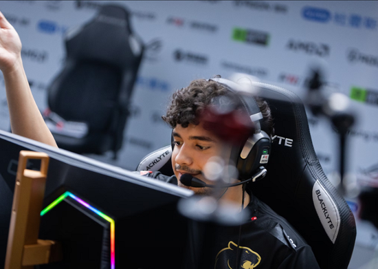 Oh My God 官方：与上单选手 Hery 续约；