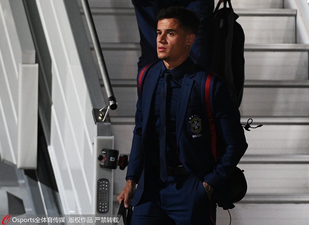 姆巴佩欧冠生涯已5次戴帽，仅次于梅西、C罗和莱万（姆巴佩欧冠第5次上演帽子戏法，历史仅逊梅西、C罗与莱万）