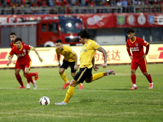 林加德：K联赛裁判水平绝对要提高，感觉他们在故意激怒球员