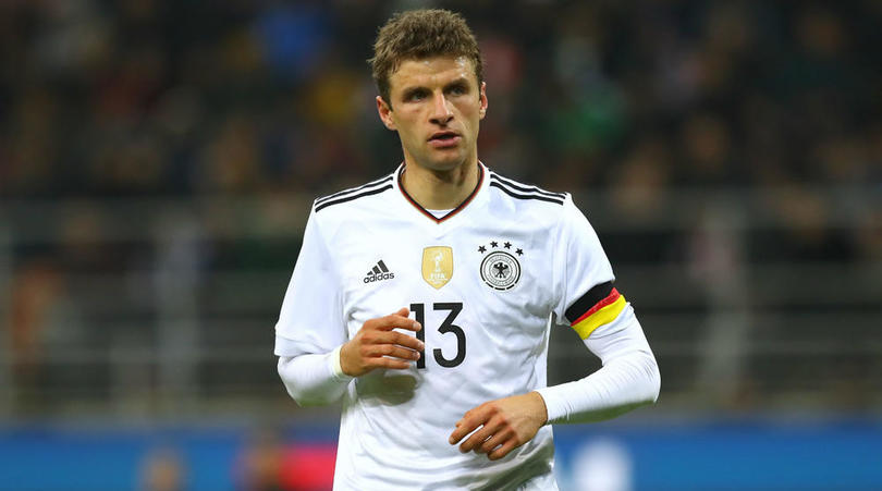 美媒预测本赛季入选全明星概率：里夫斯73%，詹姆斯69%