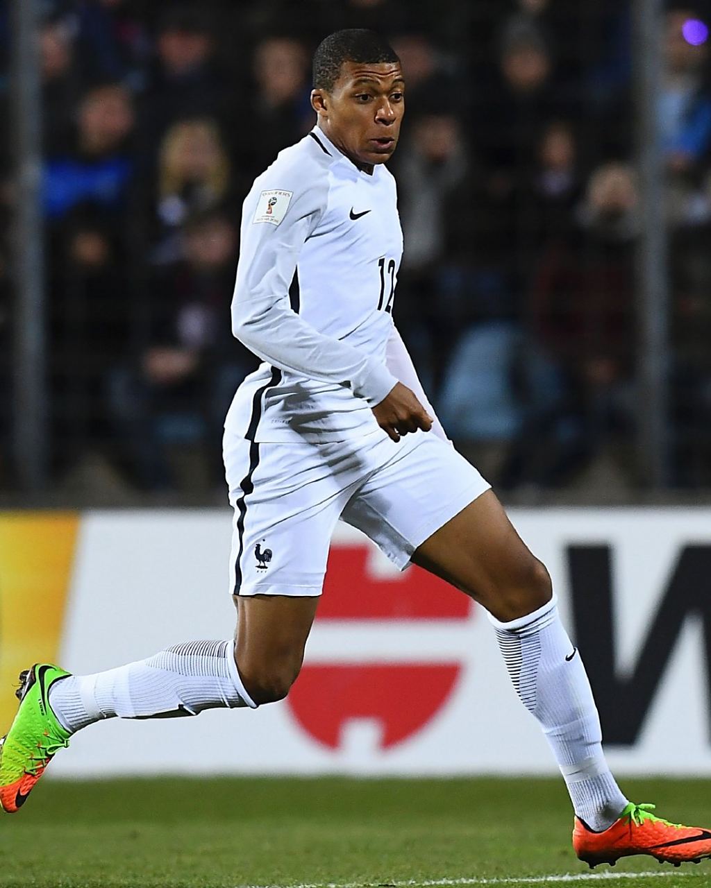 阿勒代斯：萨拉赫签了肥约状态就下滑，利物浦应让他闭嘴走人